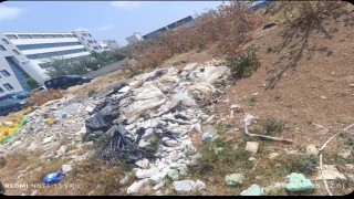 Bilecik Devlet Hastanesi etrafını çöpler sardı