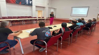 Bilecikte arama kurtarma gönüllülerine psikososyal destek eğitimi verildi