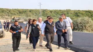 Bilecikte köy yollarına asfalt serim çalışmaları yapılıyor