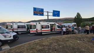 Bingölde trafik kazası: 11 yaralı