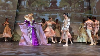 Bodrum Bale Festivali Kuğu Gölü ile başladı