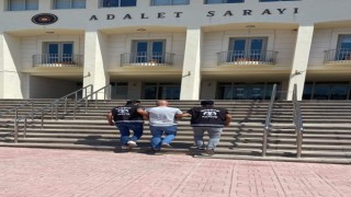 Bodrumda suç makinesi sahte kimlikle kıs kıvrak yakalandı