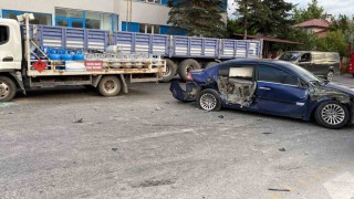 Boluda facianın eşiğinden dönüldü: Tüp yüklü kamyon kazaya karıştı