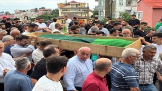 Boşanma aşamasındaki eşi tarafından öldürülen Sinem Topaloğlu son yolculuğuna uğurlandı