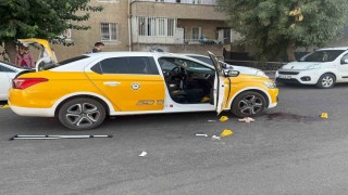 Boşanma aşamasındaki şahıs, önce eşini öldürdü sonra intihar etti