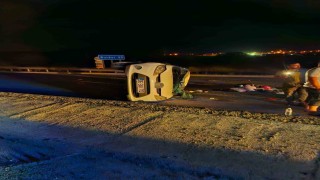 Burdurda otomobil devrildi: 3 yaralı