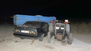 Burdurda otomobil ile traktör çarpıştı, 1i ağır 2 yaralı