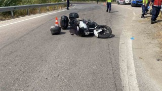 Bursada devrilen motosiklet bariyerlere çarptı: Baba öldü, kızı ağır yaralandı