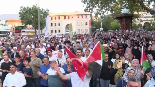 Bursada yüzlerce kişi Gazze için yürüdü