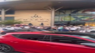 Bursadaki AVMlerde deprem paniği