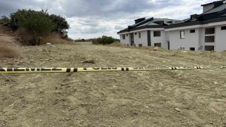 Büyükçekmecede villa bahçesine gömülü ceset bulundu