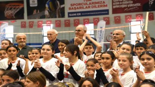 Büyükşehirden Voleybol Lisesine arazi desteği