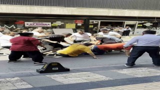 Cadde ortası bir anda boks ringine döndü