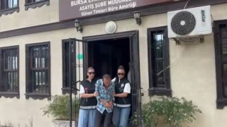 Cadde üzerindeki hırsızlık kamerada: Polis, o şüpheliye geçit vermedi