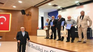 ÇAKÜde şehit aileleri ve gaziler ayakta alkışlandı