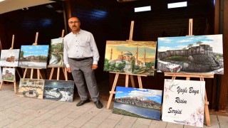 Cami imamından yağlı boya sergisi