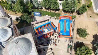 Camiler çocuk sesleriyle şenleniyor