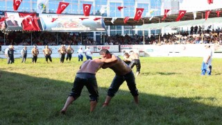 Çanakkalede Geleneksel Tarihi Çardak Yağlı Güreşlerinin 291incisi düzenlendi