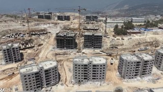 Cebike Mahallesinde afet konutları hızla sürüyor