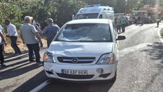 Cenazeye gidenlere otomobilin çarptığı kazada ölü sayısı 2ye yükseldi