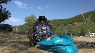 Çevre temizliğine dikkat çekmek için tiyatro performansı sergiledi