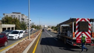 Çevre yolunda yol çizgi ve tabela düzenlemesi