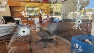 CHP Urla İlçe Başkan adayının iş yerine silahlı saldırı: