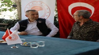 Çiftçilere kiraz, ceviz, karpuz, buğday ve ayçiçeği üretimi hakkında bilgi verildi