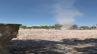 Çıkan hortumu gören çocuğun tepkisi gülümsetti