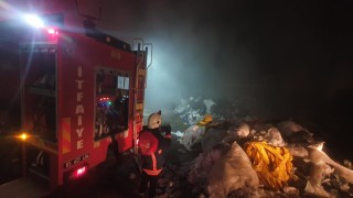 Çöp toplama merkezinde yangın