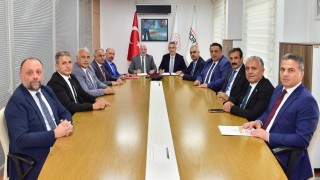 Çoruma spor yatırımları müjdesi: 2 spor salonu ve 15 sentetik saha yapılacak