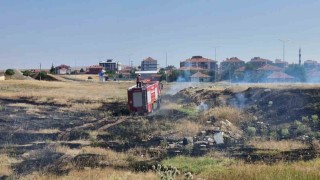 Çorumda hastane yakınında çıkan yangın örtü yangını korkuttu
