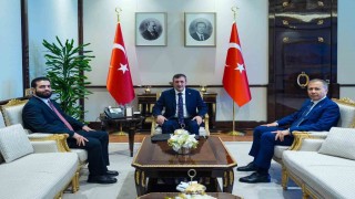 Cumhurbaşkanı Yardımcısı Yılmaz, Suriye İçişleri Bakanı Hattabı kabul etti