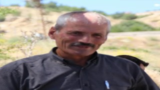 Devrilen traktörün sürücüsü hayatını kaybetti