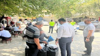 Dicle Kaymakamı Atış, İlçe Emniyet Amiri Özkan ile birlikte esnafı ziyaret etti