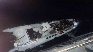 Didim açıklarında 15 düzensiz göçmen kurtarıldı