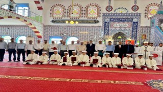 Diyarbakırda 12 öğrenci hafızlık icazet belgelerini aldı