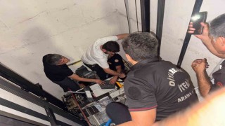 Diyarbakırda maça gelen taraftarlar asansörde mahsur kaldı