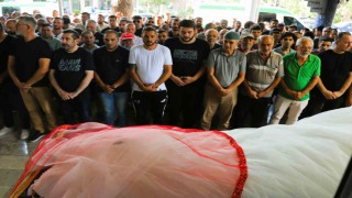 Doğum günü faciasında ölen genç kız son yolculuğuna al duvaklı gelinlikle uğurlandı