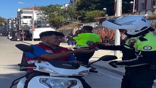 Düzcede kask takana çerez, takmaya ceza