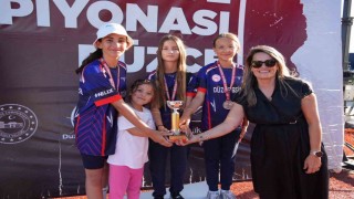 Düzceli okçular kürsüde