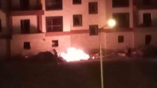 Edirnede TOKİ şantiyesinde yangın paniği... Alevleri kum atarak söndürmeye çalıştılar