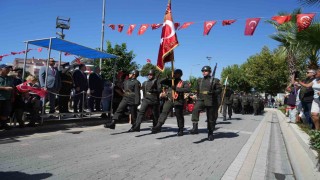 Edremitte 30 Ağustos Zafer Bayramı coşkusu