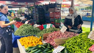 Efelerde pazar yerlerinde fiyat etiketi denetimi