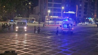 Elazığda bıçaklı kavga: 2 yaralı