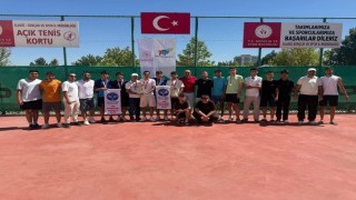 Elazığda tenis heyecanı tamamlandı