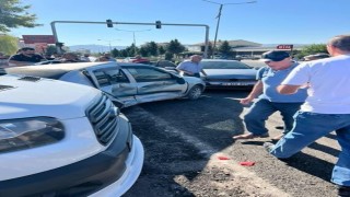 Elazığda zincirleme trafik kazası: 1 yaralı