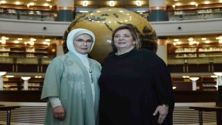 Emine Erdoğan, Gürcistan Cumhurbaşkanı Kavelashvilinin eşiyle Millet Kütüphanesini ziyaret etti
