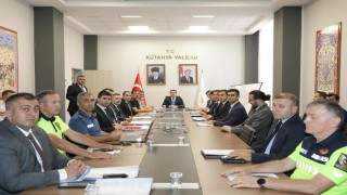 Emniyet ve jandarma teşkilatlarımız özveriyle çalışıyor