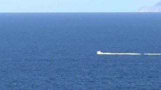 Erdek açıklarında sahil güvenlik ve deniz kuvvetleri seferber oldu